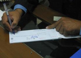 حذف چک های حامل برای جلوگیری ازپولشویی