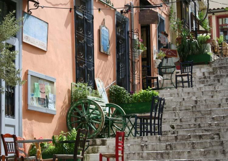بهترین جاذبه های گردشگری آتن