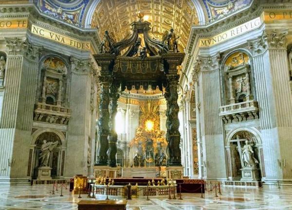 تور ایتالیا ارزان: کلیسای سن پیترو ایتالیا