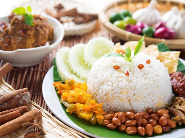 چشیدن این غذاهای خوشمزه در مالزی شما را شگفت زده میکند!