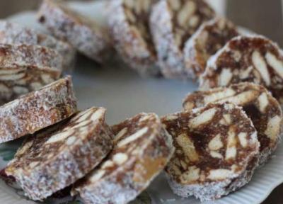 طرز تهیه اسنک خرما به 2 روش (کنجدی و گردویی)
